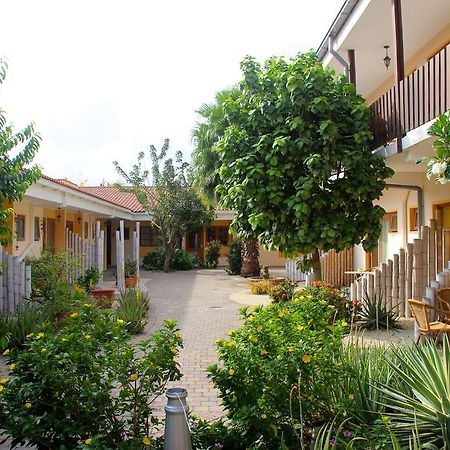 Camacuri Apartments Oranjestad Eksteriør billede